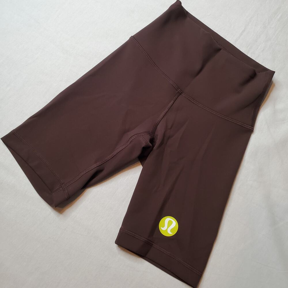 Lululemon Women Size 2 Wunder Train High-Rise Short 8” Big Logo Brown W7BH0S